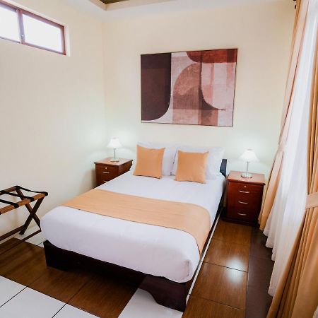 Hotel Palace Galapagos Пуэрто-Айора Экстерьер фото