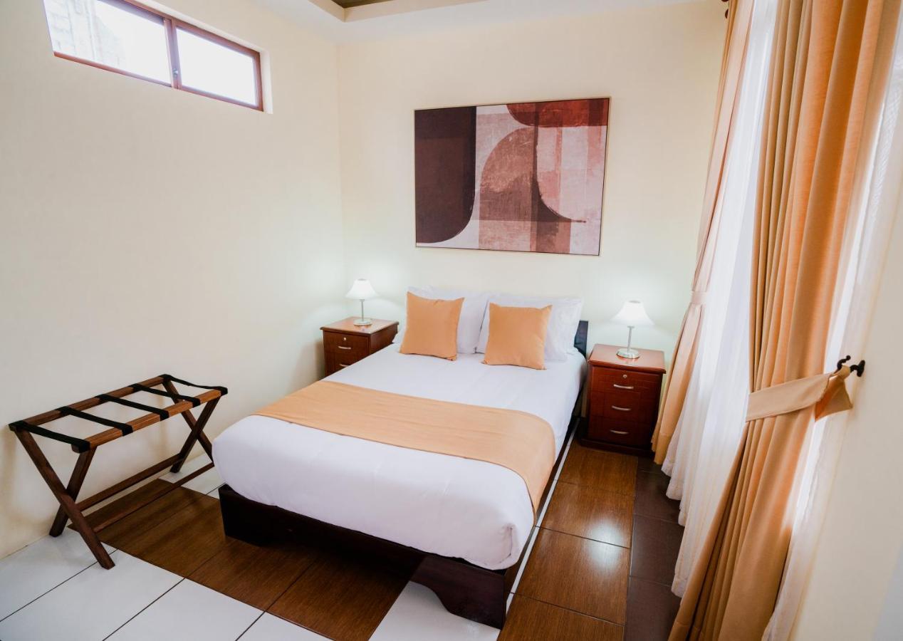 Hotel Palace Galapagos Пуэрто-Айора Экстерьер фото